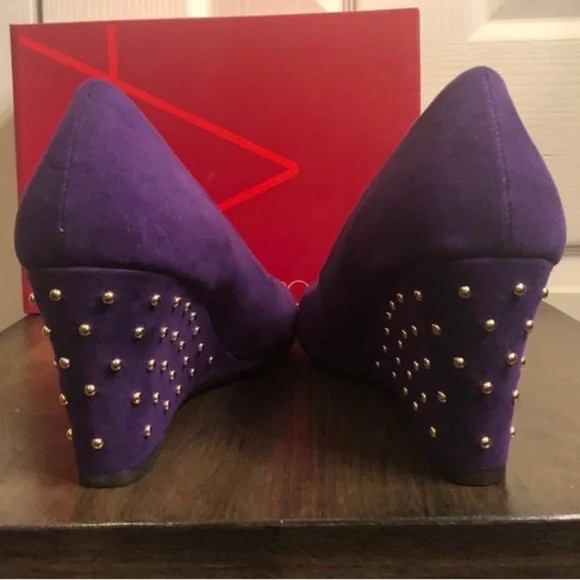 Aerosoles Purple Wedge Shoes - Picture 3 of 3
